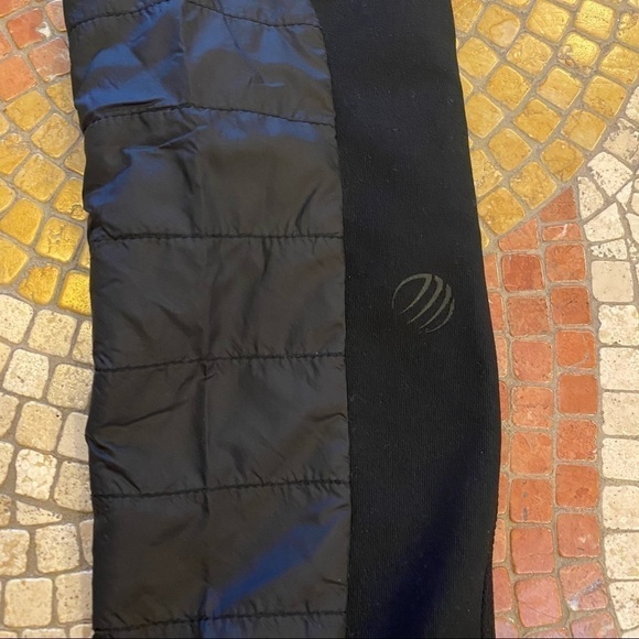 Black Leggings Size Small - Picture 6 of 6
